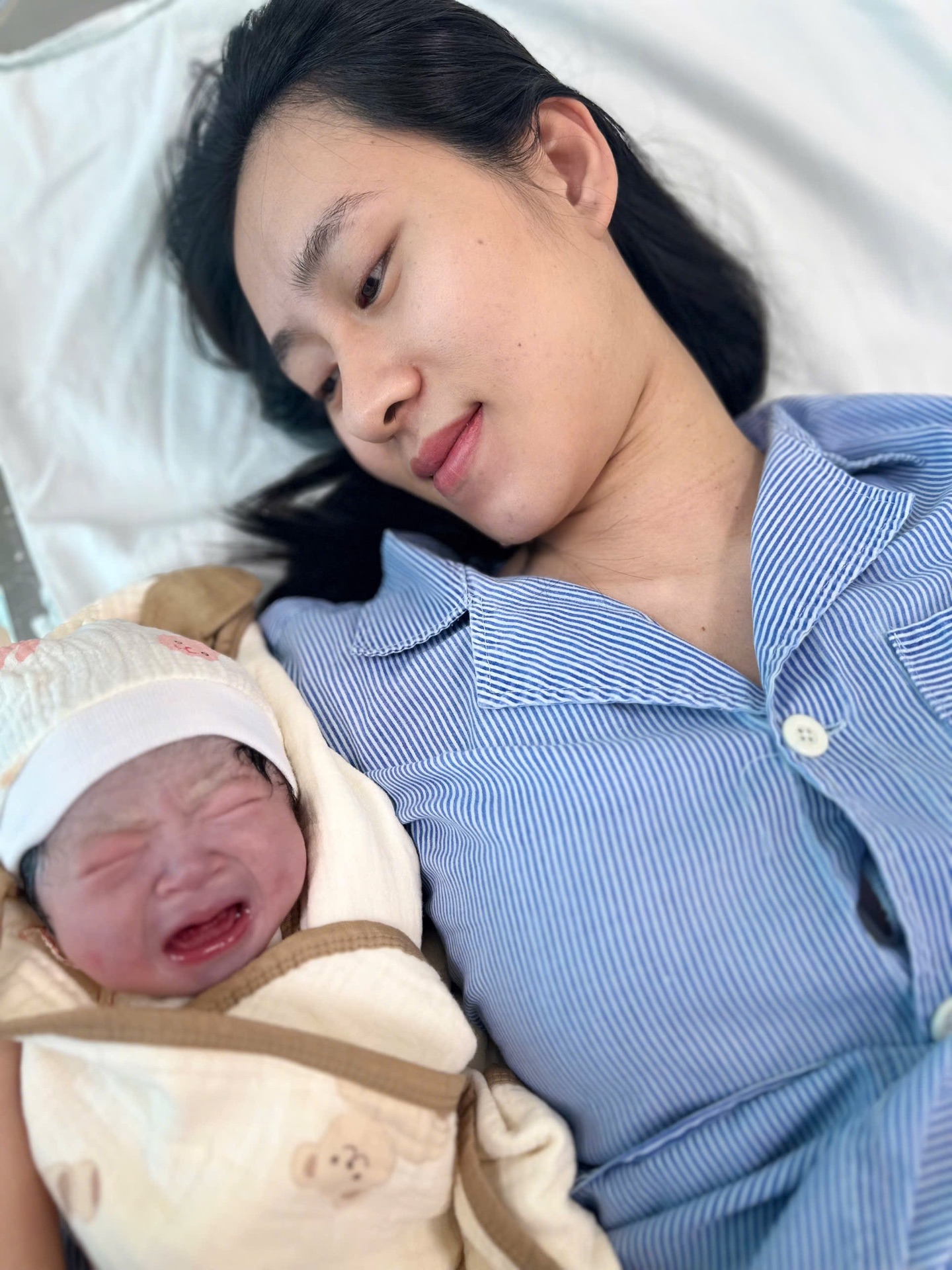 Mẹ và bé sau hành trình đồng hành cùng DUY VŨ